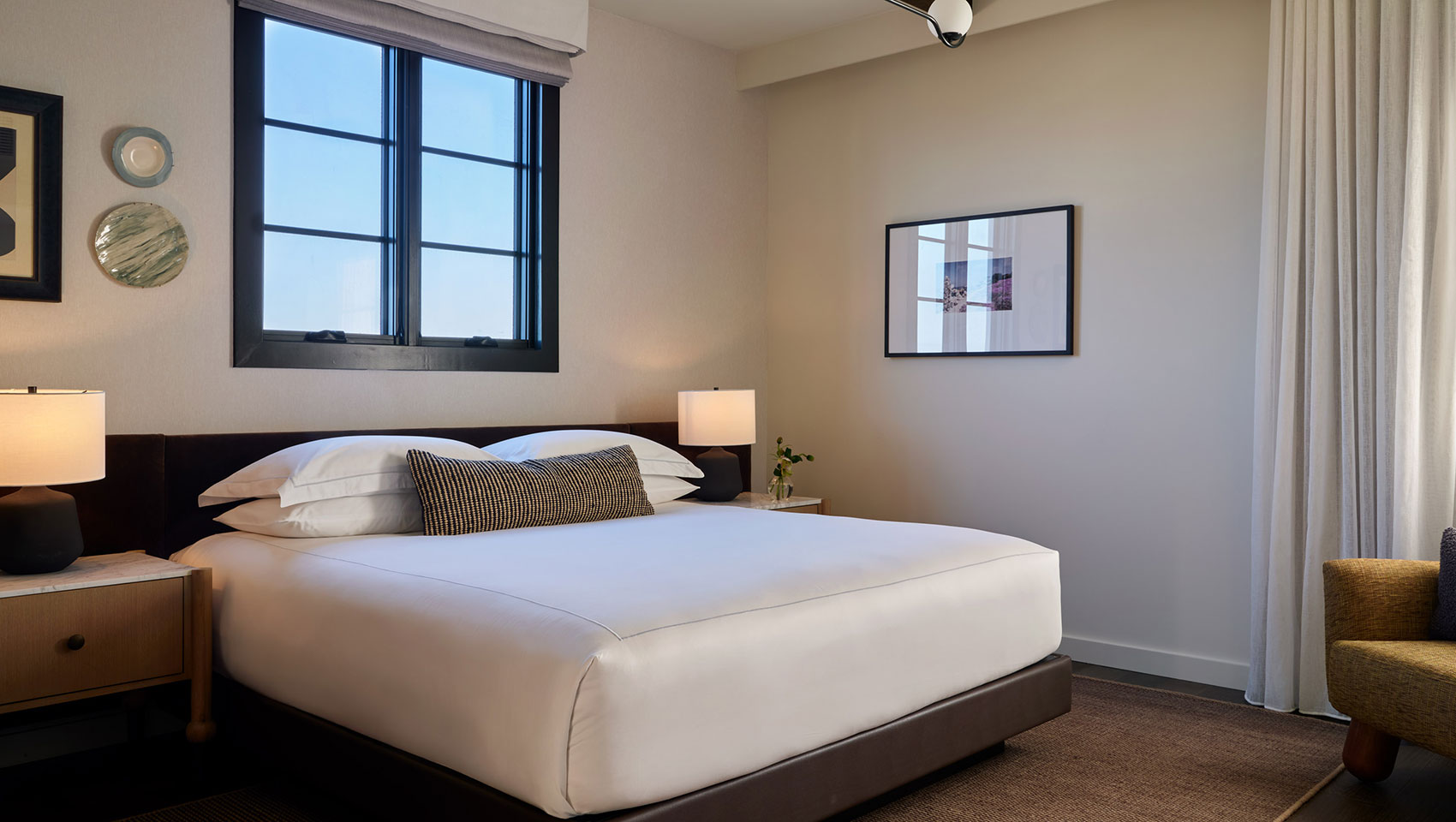 One Bedroom Suite Mobile Access Bay View Balcony