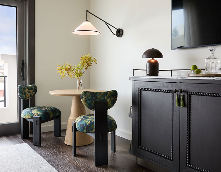 Mirador lounger area in guestroom